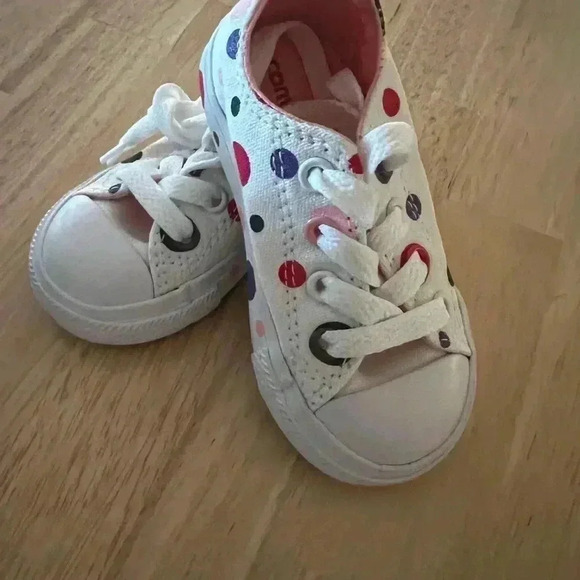 GIRLS CONVERSE ALL STARS SIZE 5 - Picture 2 of 9